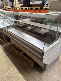 Refrigerated counter from Zoin of 2 meters, used