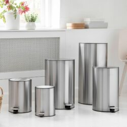 Como waste bin with pedal, 20 lt.