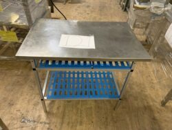 REMAINDER SALE - Used pujada table with removable lower shelf 1000x660x860 mm
