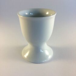 Egg cup in white, Amalie - Haahr