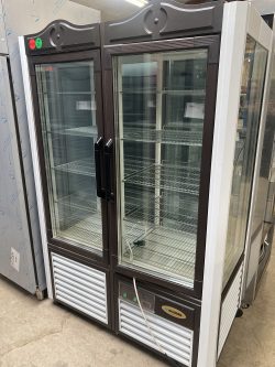 Double refrigerated display cases from Scandiola used