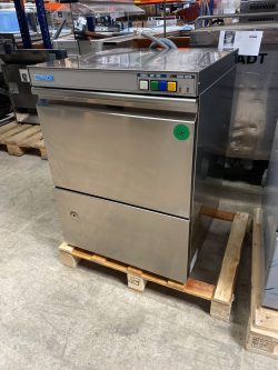 Undercounter dishwasher from MACH used