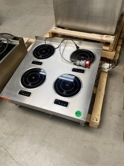 Varmebord med 4x 600 watt induktioner - perfekt til varmholdelse brugt