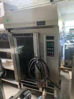 Industrial oven from Hounö with capacity