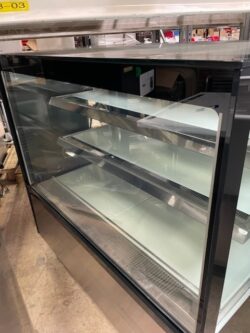 Refrigerated display cases from tefcold with 3 levels - used 4 months in closed shop