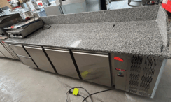 pizzadisk fra tecnodom med 3 låger og 2 skuffer, brugt - 14 dages garanti. Du kan tilkøbe 12 mdr. for 799 kr.