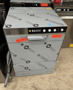 basic underbordsopvasker uden drænpumpe, demomodel - 14 dages garanti. Du kan tilkøbe 12 mdr. for 799 kr.
