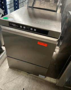 Hobart Ecomax underbordsopvasker, brugt - 14 dages garanti. Du kan tilkøbe 12 mdr. for 799 kr.