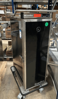 scanbox trasportabelt skab, brugt - 14 dages garanti. Du kan tilkøbe 12 mdr. for 799 kr.