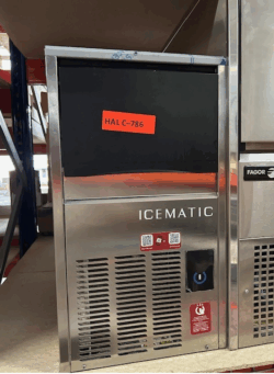 isterningemaskine fra icematic, brugt - 14 dages garanti. Du kan tilkøbe 12 mdr. for 799 kr.