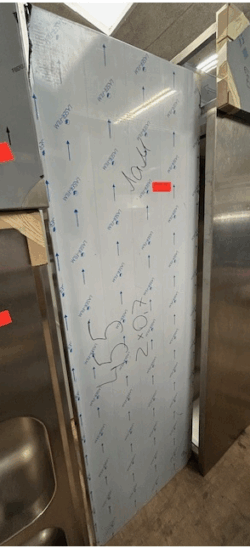 stålbord med pladeunderhylde 2000x700x850, brugt - 14 dages garanti. Du kan tilkøbe 12 mdr. for 799 kr.