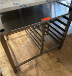 ovnunderstel 900x900x800, brugt - 14 dages garanti. Du kan tilkøbe 12 mdr. for 799 kr.