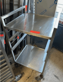 stikvogn til opvaskebakker, brugt - 14 dages garanti. Du kan tilkøbe 12 mdr. for 799 kr.