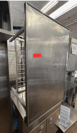 stålbord med vulstkant og ribbet underhylde 1100x700x850, brugt - 14 dages garanti. Du kan tilkøbe 12 mdr. for 799 kr.