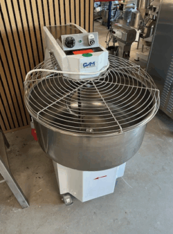 dejælter fra Gam 60 liter med 1 speed, brugt - 14 dages garanti. Du kan tilkøbe 12 mdr. for 799 kr.