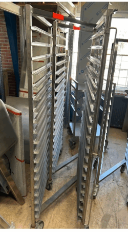 stikvogn til 360x700 plader, brugt - 14 dages garanti. Du kan tilkøbe 12 mdr. for 799 kr.