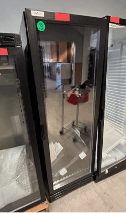 Flaskekøleskab fra Diverso i sort, demomodel - 14 dages garanti. Du kan tilkøbe 12 mdr. for 799 kr.