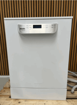 Brugt Miele PG 8059 opvasker - Årgang 2020  Populær (nu udgået)- 14 dages garanti. Du kan tilkøbe 12 mdr. for 799 kr.