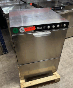 Basic underbordsopvasker med drænpumpe, brugt - 14 dages garanti. Du kan tilkøbe 12 mdr. for 799 kr.