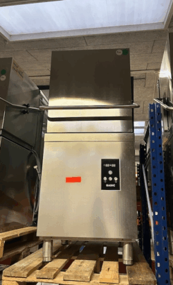 hætteopvasker fra Basic, brugt - 14 dages garanti. Du kan tilkøbe 12 mdr. for 799 kr.