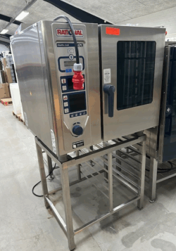Rational 6 stiksovn, brugt - 14 dages garanti. Du kan tilkøbe 12 mdr. for 799 kr.