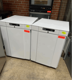 underbordskøleskab fra Gram, demomodel - 14 dages garanti. Du kan tilkøbe 12 mdr. for 799 kr.