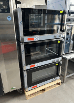 3 stiks bakeoff ovn fra FM, demomodel - 14 dages garanti. Du kan tilkøbe 12 mdr. for 799 kr.