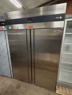 dobbelt køleskab fra Fagor model AUP-22G, brugt - 14 dages garanti. Du kan tilkøbe 12 mdr. for 799 kr.