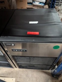 Isterningemaskine Nuggets 310 kg / 24 t ENGIM300 brugt 3 mdr til udlejning FAGOR - 14 dages garanti. Du kan tilkøbe 12 mdr. for 799 kr.