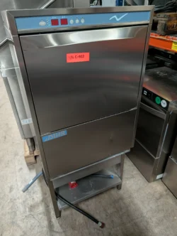 Underbordsopvasker på understel DIHR brugt - 14 dages garanti. Du kan tilkøbe 12 mdr. for 799 kr.