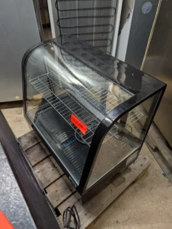 Kølemontre bordmodel brugt - 14 dages garanti. Du kan tilkøbe 12 mdr. for 799 kr.