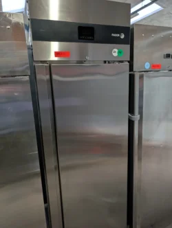 Industrifryseskab TOPMODEL Aun-11g fra Fagor brugt- 14 dages garanti. Du kan tilkøbe 12 mdr. for 799 kr.