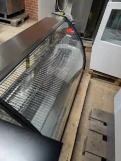 Kølemontre bordmodel combisteel brugt - 14 dages garanti. Du kan tilkøbe 12 mdr. for 799 kr.