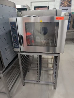 Industriovn fra Lainox 5 stik - 14 dages garanti. Du kan tilkøbe 12 mdr. for 799 kr.