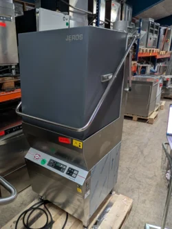 Hætteopvaskemaskine med automatisk løft UDSTILLINGSMODEL Jeros 8100- 14 dages garanti. Du kan tilkøbe 12 mdr. for 799 kr.