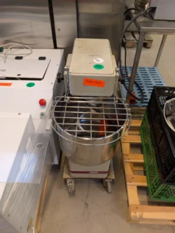 Dejælter OEM meget brugt - 14 dages garanti. Du kan tilkøbe 12 mdr. for 799 kr.