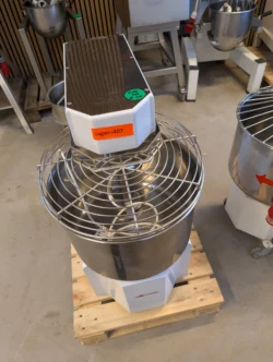 Dejælter fra GAM 30 L med løftbar top- 14 dages garanti. Du kan tilkøbe 12 mdr. for 799 kr.