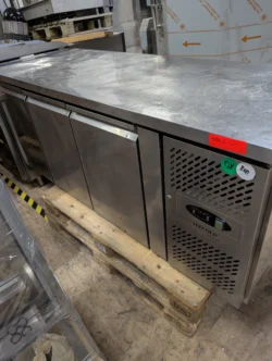 Kølebord med 3 låger tefcold brugt - 14 dages garanti. Du kan tilkøbe 12 mdr. for 799 kr.