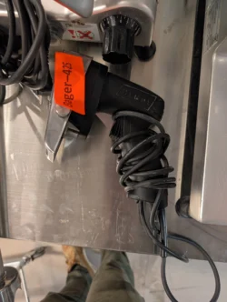 Kebabkniv hendi brugt - 14 dages garanti. Du kan tilkøbe 12 mdr. for 799 kr.