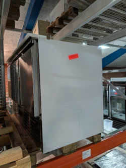 saladette med åben brønd, 3 låger og kompressor i bunden, brugt -14 dages garanti. Du kan tilkøbe 12 mdr. for 799 kr.