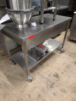 Rullebord (eksl indhold) 140x70 cm- 14 dages garanti. Du kan tilkøbe 12 mdr. for 799 kr.