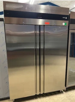 Dobbelt køleskab fra Fagor brugt - 14 dages garanti. Du kan tilkøbe 12 mdr. for 799 kr.