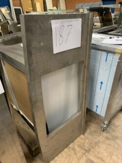 RESTSALG - Bordplade med udskærring 64x49, 1400x600x40 mm