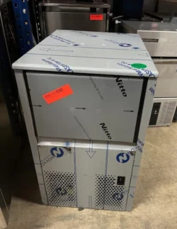 Isterningemaskine Fagor efim 40 demomodel - 14 dages garanti. Du kan tilkøbe 12 mdr. for 799 kr.