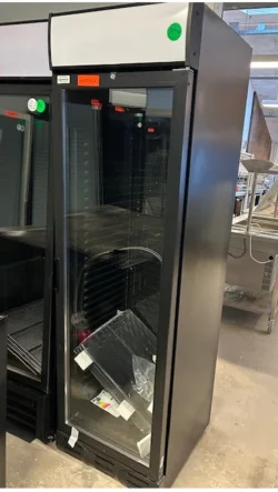 flaskekøleskab fra Combisteel, brugt - 14 dages garanti. Du kan tilkøbe 12 mdr. for 799 kr.