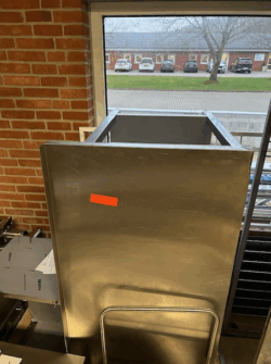 stålbord 1600x700x850 brugt