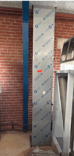 flyver måler 2700x350x300, brugt - 14 dages garanti. Du kan tilkøbe 12 mdr. for 799 kr.