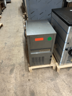 Omniwash isterningemaskine, brugt