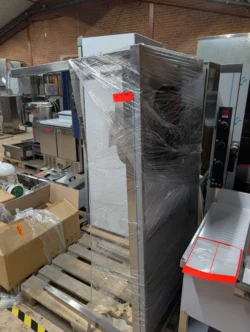 Stålbord med vask og vulstkant i venstre side 160/70 brugt- 14 dages garanti. Du kan tilkøbe 12 mdr. for 799 kr.