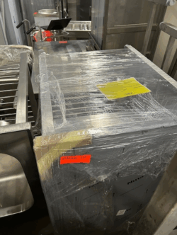 stålbord ned ribbet underhylde 1300x700x850, demo